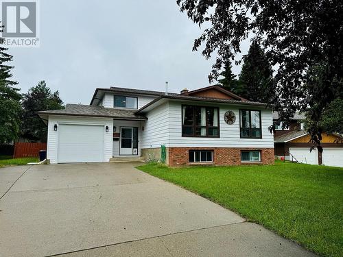 1305 16Th  S Street, Cranbrook, BC - Outdoor With Facade