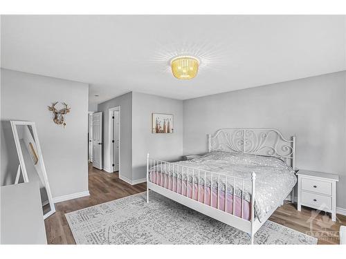 831 Stallion Crescent, Ottawa, ON 