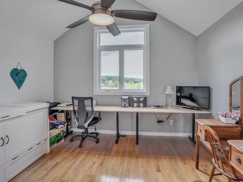 Bureau - 80Z Rue Maisonneuve, Val-Des-Monts, QC 