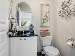 Powder room - 