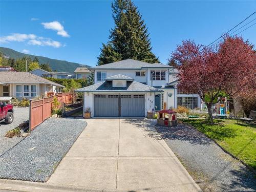 212 Cowichan Ave East, Lake Cowichan, BC 