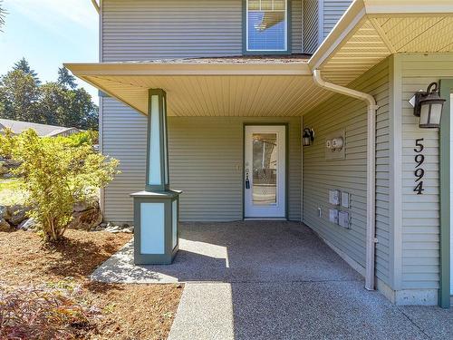 5994 Rockridge Rd, Duncan, BC - Outdoor With Deck Patio Veranda With Exterior