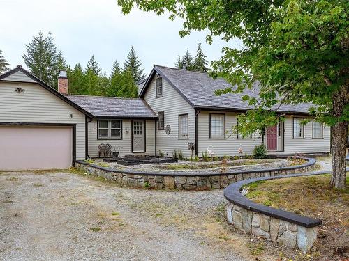 285 Polegate Rd, Qualicum Beach, BC 