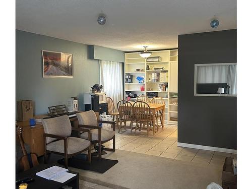 123-1870 Mckenzie Ave, Saanich, BC - Indoor