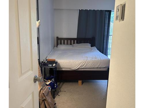 123-1870 Mckenzie Ave, Saanich, BC - Indoor Photo Showing Bedroom