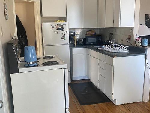 836 First Street S, Kenora, ON - Indoor Photo Showing Kitchen