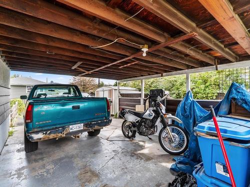 130 Heather Street, Kamloops, BC - Indoor Photo Showing Garage