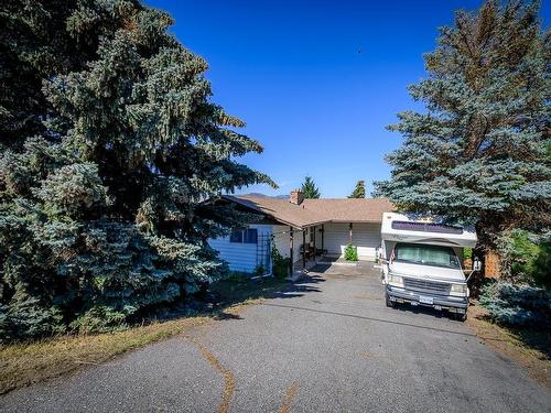 670 Arbutus Street, Kamloops, BC - Outdoor