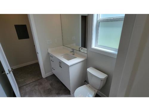 234 Murtle Cres, Clearwater, BC - Indoor Photo Showing Bathroom