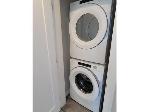 234 Murtle Cres, Clearwater, BC - Indoor Photo Showing Laundry Room