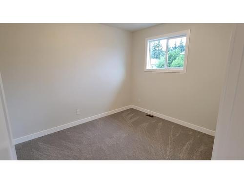 234 Murtle Cres, Clearwater, BC - Indoor Photo Showing Other Room