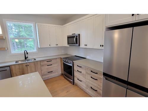 237 Murtle Road, Clearwater, BC - Indoor Photo Showing Kitchen With Stainless Steel Kitchen With Double Sink