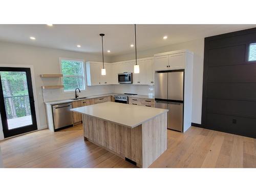 237 Murtle Road, Clearwater, BC - Indoor Photo Showing Kitchen With Stainless Steel Kitchen With Upgraded Kitchen