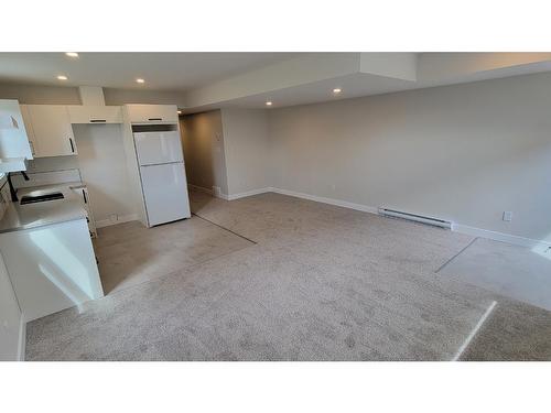 237 Murtle Road, Clearwater, BC - Indoor Photo Showing Kitchen