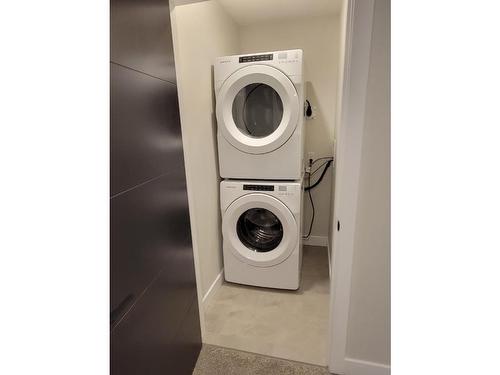 237 Murtle Road, Clearwater, BC - Indoor Photo Showing Laundry Room