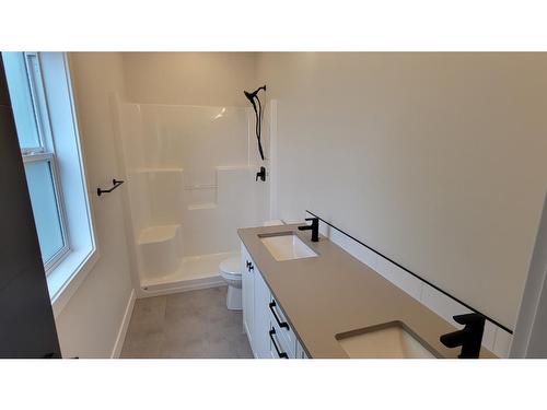 237 Murtle Road, Clearwater, BC - Indoor Photo Showing Bathroom