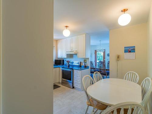 357 Gibraltar Crt, Kamloops, BC - Indoor Photo Showing Dining Room