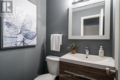 69 Harty Crescent, Ajax (Northwest Ajax), ON - Indoor Photo Showing Bathroom