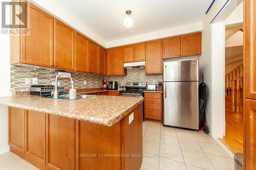 94 Creekland Avenue, Whitchurch-Stouffville (Stouffville), ON - Indoor Photo Showing Kitchen