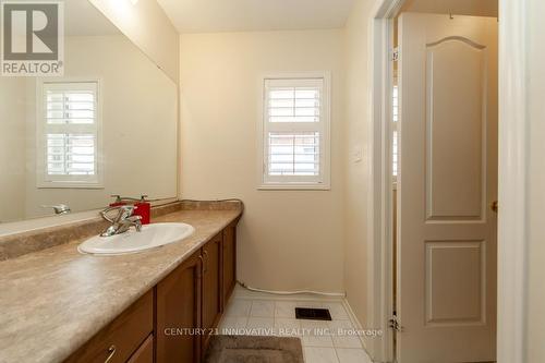 94 Creekland Avenue, Whitchurch-Stouffville (Stouffville), ON - Indoor Photo Showing Bathroom