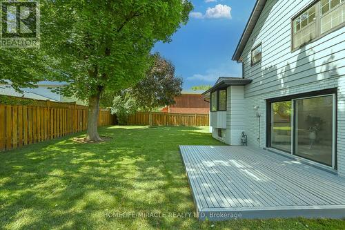 2054 Kawartha Crescent, Mississauga (Sheridan), ON - Outdoor