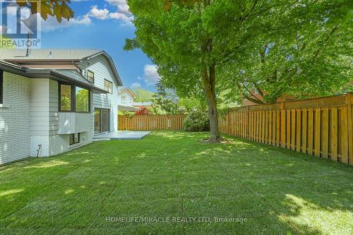 2054 Kawartha Crescent, Mississauga (Sheridan), ON - Outdoor