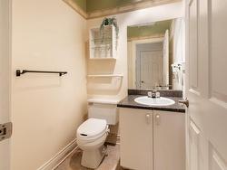 Powder room - 