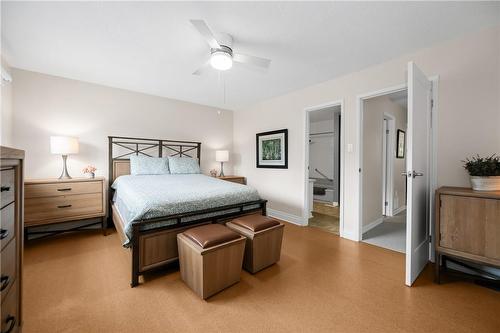 2301 Cavendish Drive|Unit #118, Burlington, ON - Indoor Photo Showing Bedroom