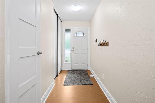 2301 Cavendish Drive|Unit #118, Burlington, ON - Indoor Photo Showing Other Room