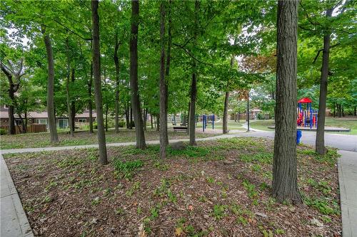 2301 Cavendish Drive|Unit #118, Burlington, ON - Outdoor