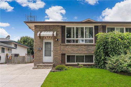 6757 Dawson Street, Niagara Falls, ON - Outdoor