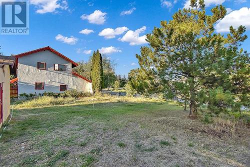 6422 Mack Road, Peachland, BC - Outdoor