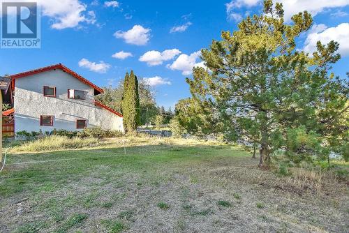 6422 Mack Road, Peachland, BC - Outdoor