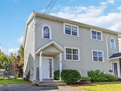 11 Danforth Road  Halifax, NS B3P 2V1