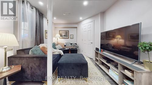 171 Cathedral Drive, Whitby (Rolling Acres), ON - Indoor Photo Showing Other Room