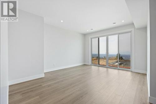 1154 Lone Pine Drive, Kelowna, BC - Indoor Photo Showing Other Room