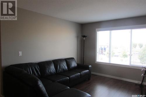 25 4850 Harbour Landing Drive, Regina, SK - Indoor Photo Showing Living Room