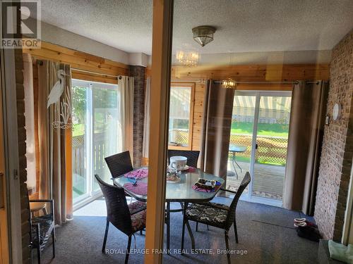 18 Russell Hill Road, Kawartha Lakes (Bobcaygeon), ON - Indoor Photo Showing Dining Room