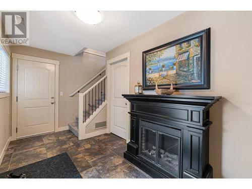 3094 Shetland Road, Kelowna, BC - Indoor With Fireplace