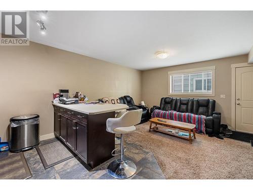 3094 Shetland Road, Kelowna, BC - Indoor