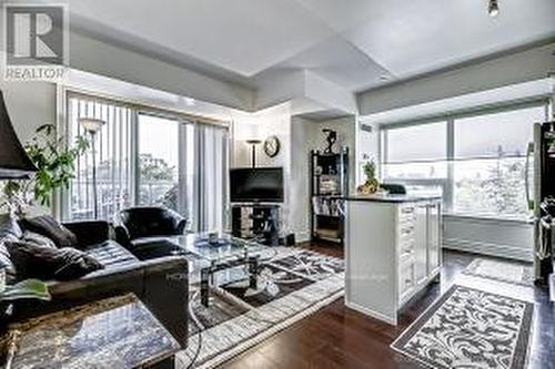 406 - 701 Sheppard Avenue, Toronto (Clanton Park), ON - Indoor Photo Showing Other Room