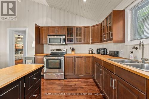 Lot 4 Fox Island, Georgina Islands (Fox Island), ON - Indoor Photo Showing Kitchen With Double Sink