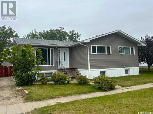 229 Aldridge Street, Bienfait, SK - Outdoor