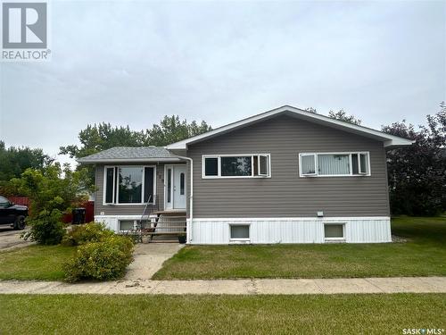 229 Aldridge Street, Bienfait, SK - Outdoor With Facade