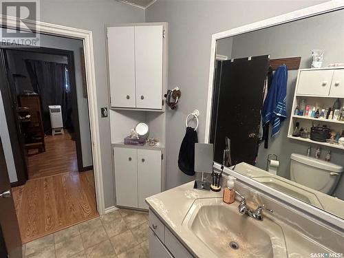 229 Aldridge Street, Bienfait, SK - Indoor Photo Showing Bathroom