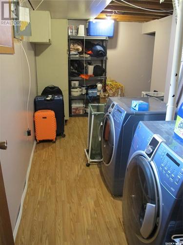 229 Aldridge Street, Bienfait, SK - Indoor Photo Showing Laundry Room