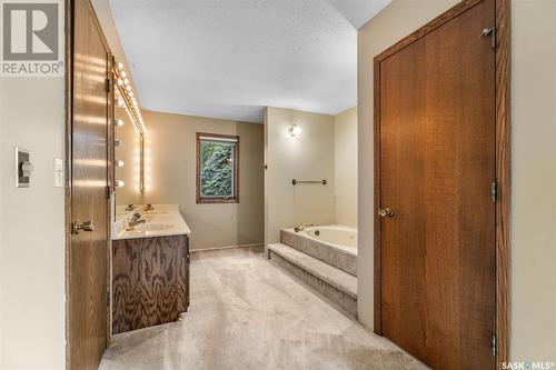 11 Bain Crescent, Saskatoon, SK - Indoor Photo Showing Bathroom