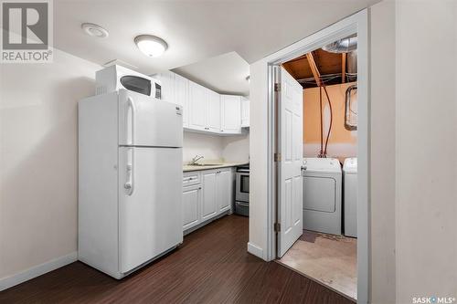 11 Bain Crescent, Saskatoon, SK - Indoor Photo Showing Laundry Room