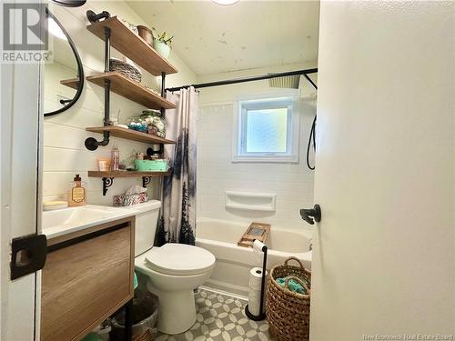 28 Des Chasseurs Street, Le Goulet, NB - Indoor Photo Showing Bathroom