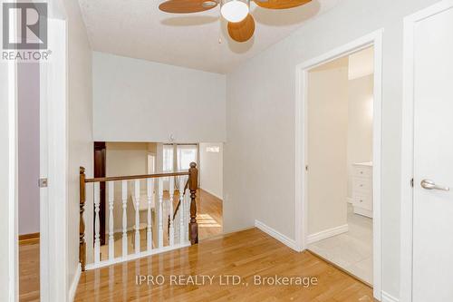 211 Leaside Drive, Welland, ON - Indoor Photo Showing Other Room